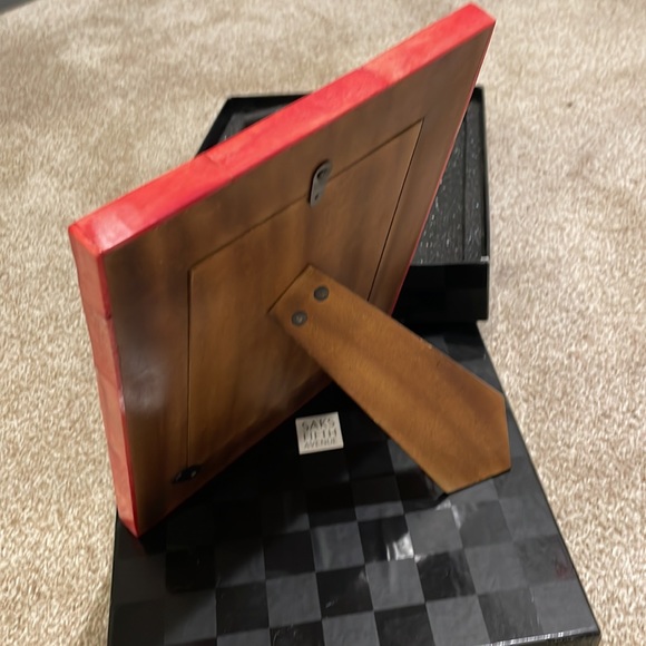 New in box Saks Fifth Avenue picture frame - Picture 4 of 5